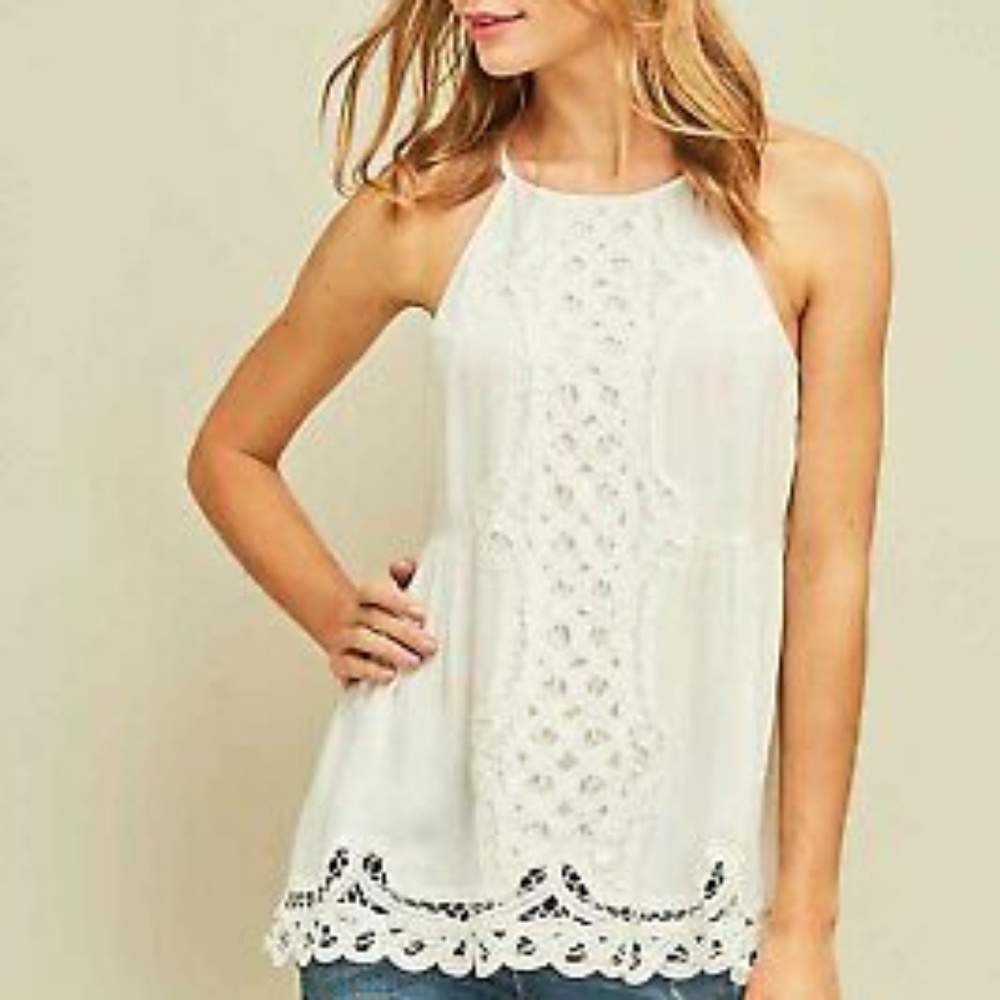 NWT Entro, cream, M top with crochet details